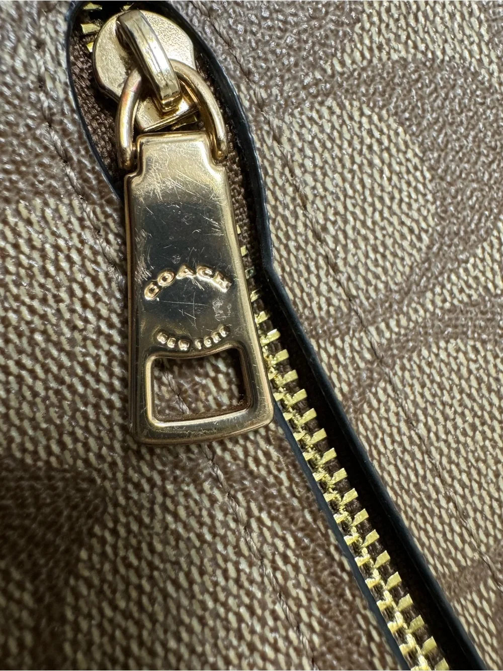 Coach Brown Signature Coated Pebbled Canvas Shoulder Bag Black‎ Trim